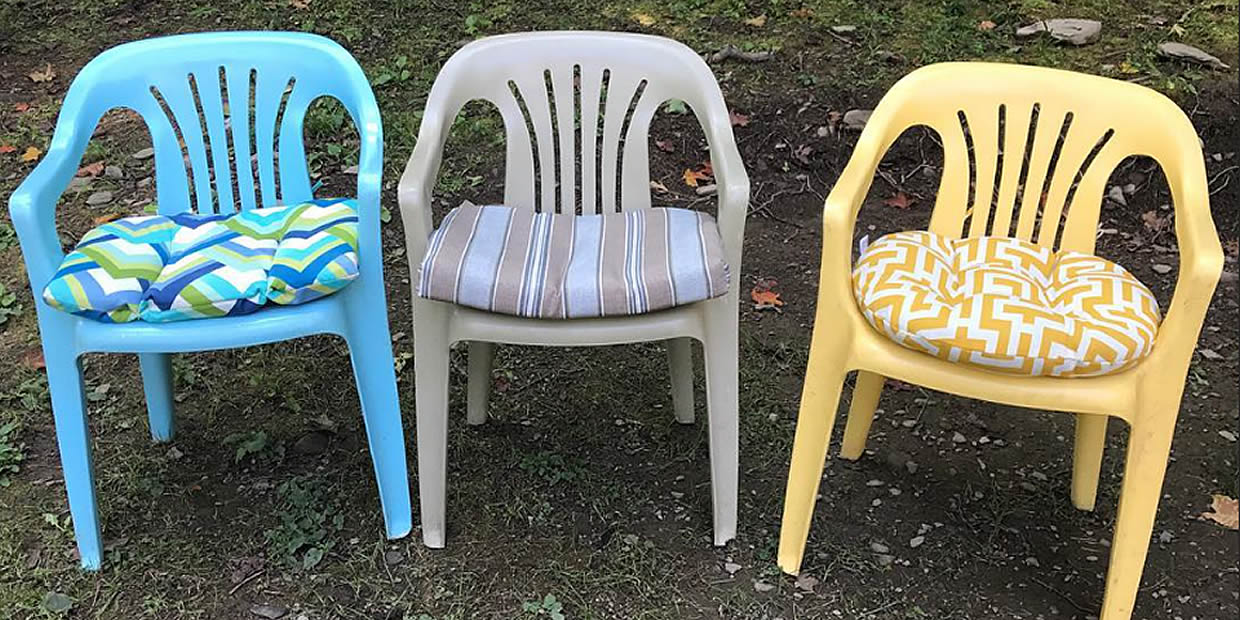 brush on paint for plastic chairs